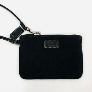 Coach Zip Black Classic Wristletlet Wallet Size 4x6 Inches